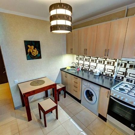 Топ 1К Квартира Метро Лукьяновка, Юрия Ильенка 49 Kiev Esterno foto